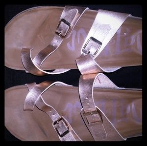  Mad Love Prudence Footbed Sandal